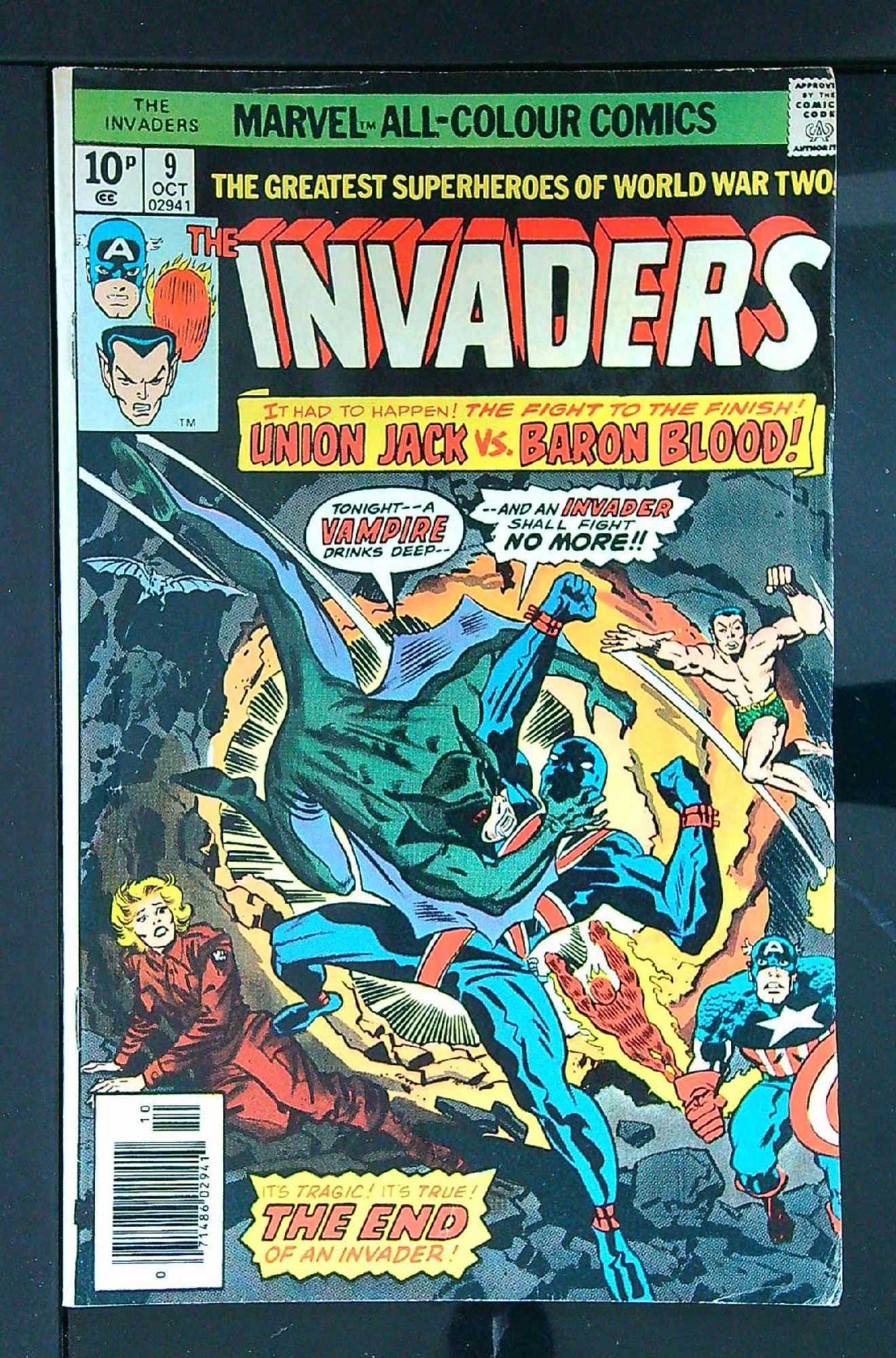 Cover of Invaders (Vol 1) #9. One of 250,000 Vintage American Comics on sale from Krypton!