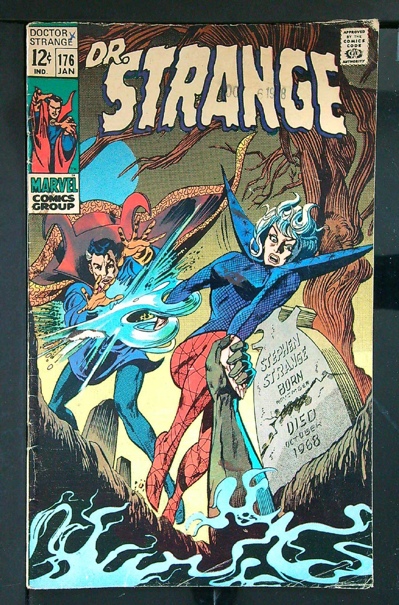 Cover of Doctor Strange (Vol 1) #176. One of 250,000 Vintage American Comics on sale from Krypton!