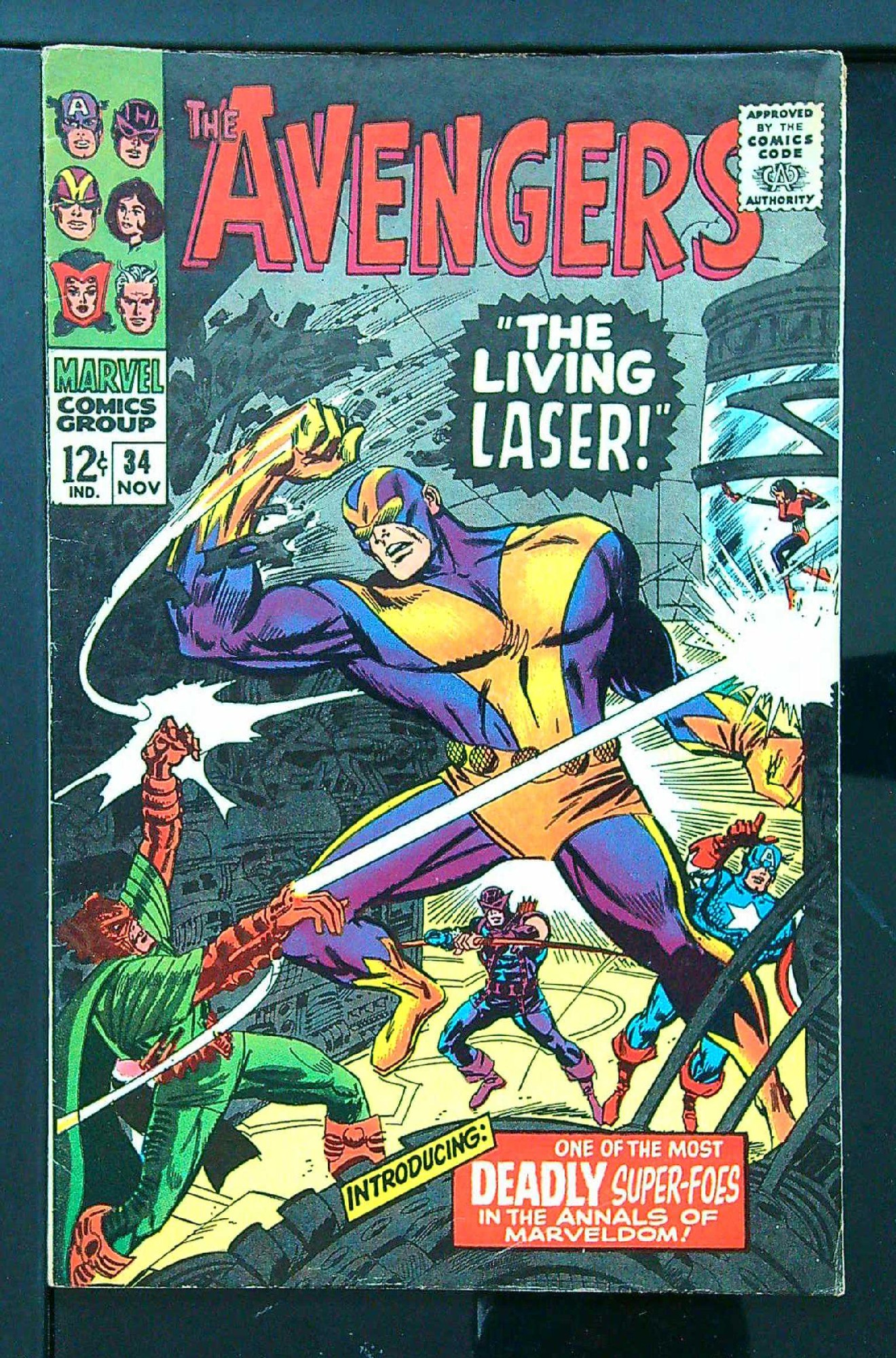 Cover of Avengers (Vol 1) #34. One of 250,000 Vintage American Comics on sale from Krypton!