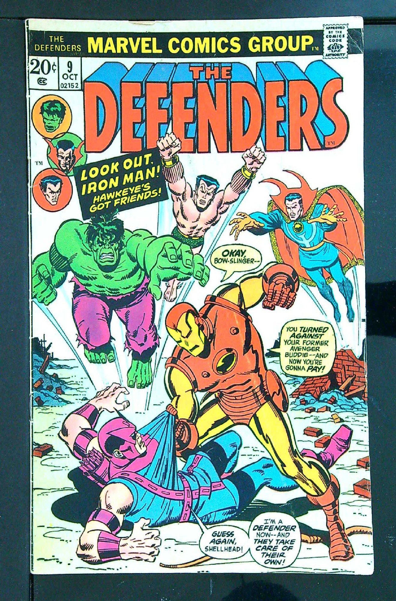 Cover of Defenders (Vol 1) #9. One of 250,000 Vintage American Comics on sale from Krypton!